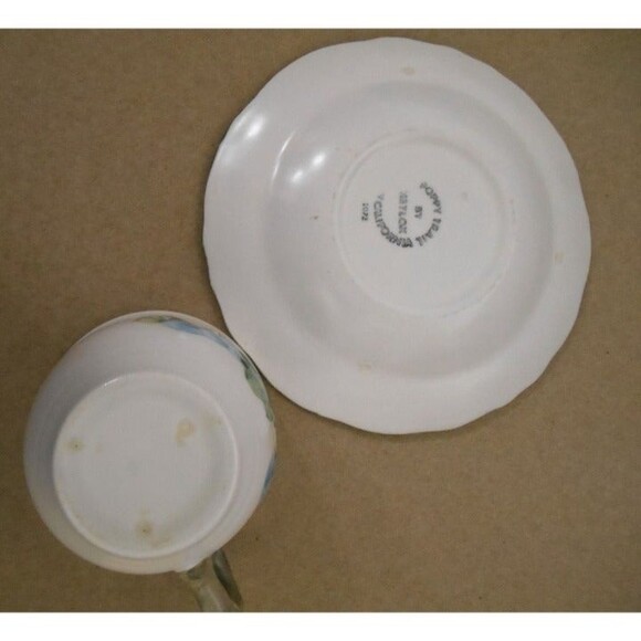 Vintage Mid Century 1960's Metlox Poppytrail Sculptured Grape Cup and Saucer Set - Picture 2 of 2